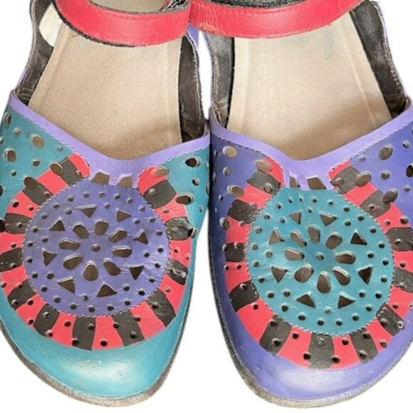 NAOT Arataki Hand Painted Closed Toe Slingback Sandal - Multi - EU 40 (US 9) - Picture 3 of 7